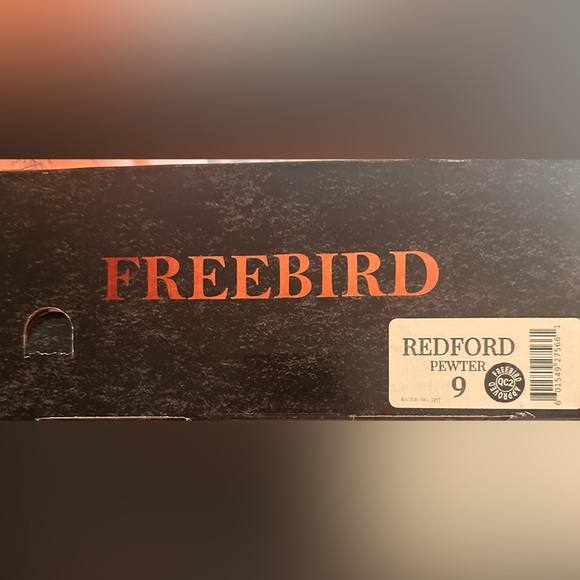 Stylish Freebird Leather Boots - Picture 7 of 7